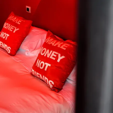 D'Amelios Suite 2.0-3